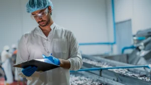 Integración de HACCP con ISO 22000 en Perú para fortalecer la inocuidad alimentaria y la gestión de riesgos en empresas de alimentos.