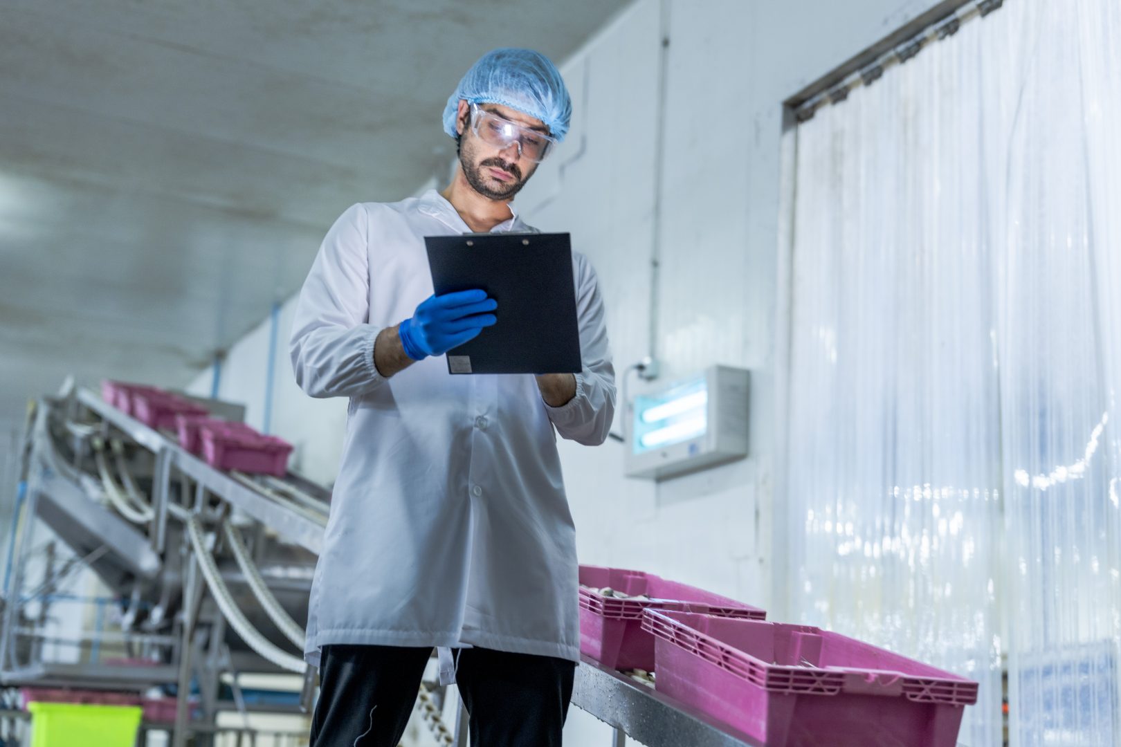 Integración de HACCP con ISO 22000 en Perú en empresa alimentaria con control de inocuidad y gestión de riesgos.